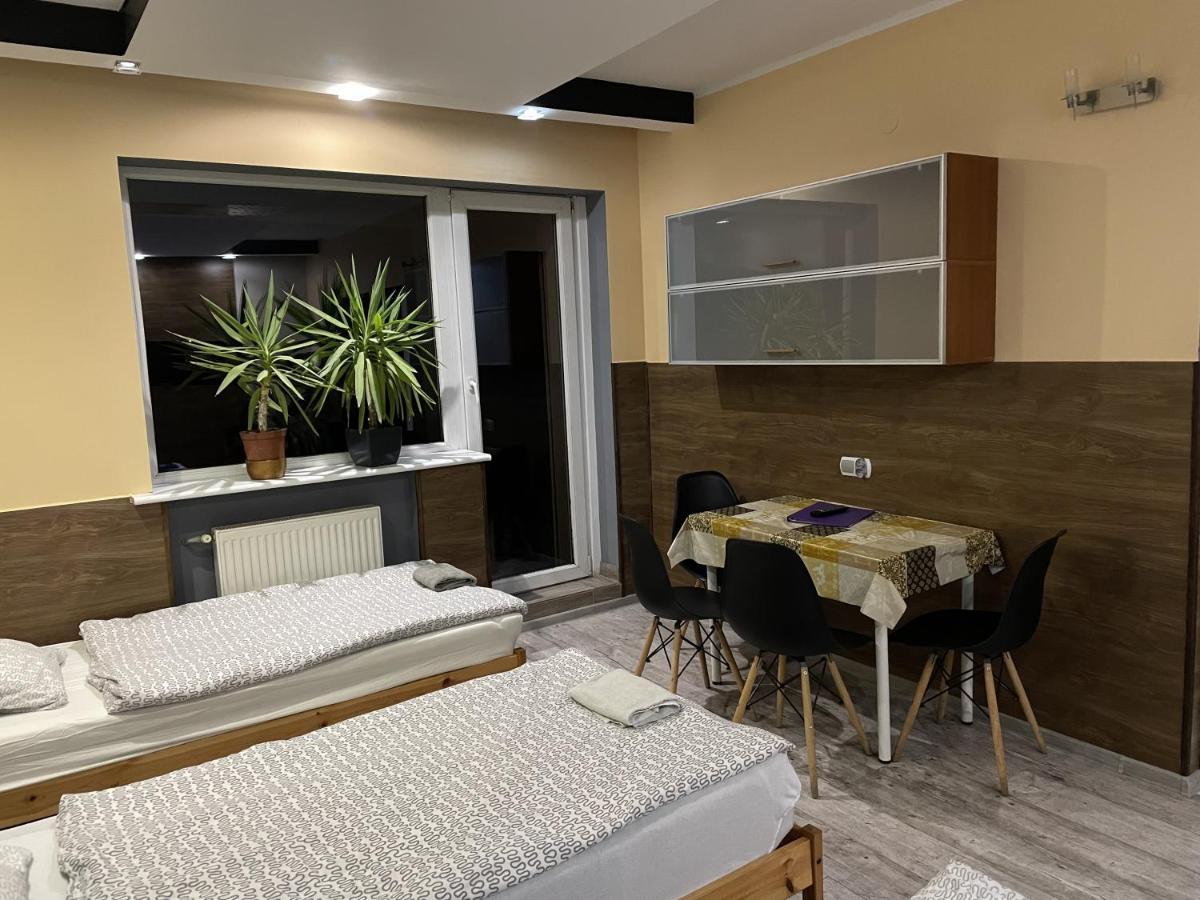 Eldom-Noclegi Pracownicze Daleka 12 Wągrowiec Exteriér fotografie